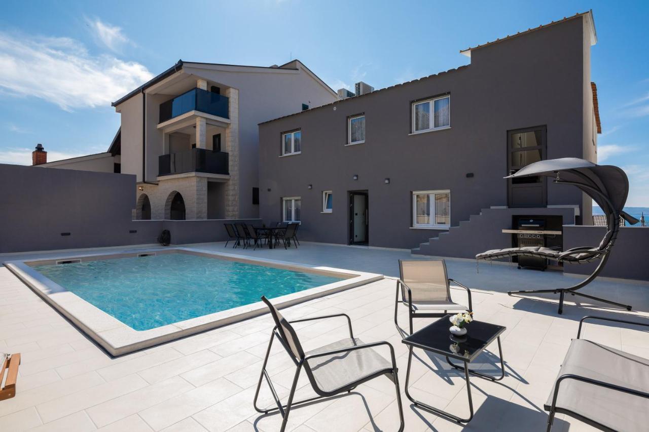 Luxury Apartment Lorena - Private Heated Pool - Jesenice  Exterior foto