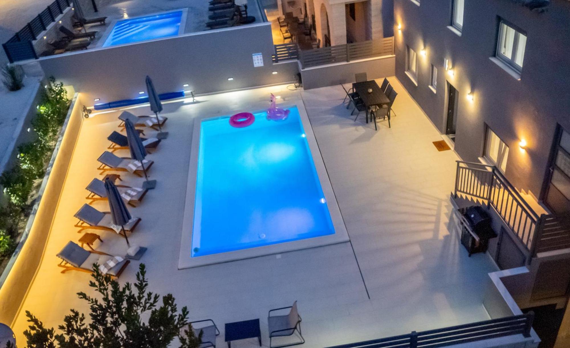 Luxury Apartment Lorena - Private Heated Pool - Jesenice  Exterior foto